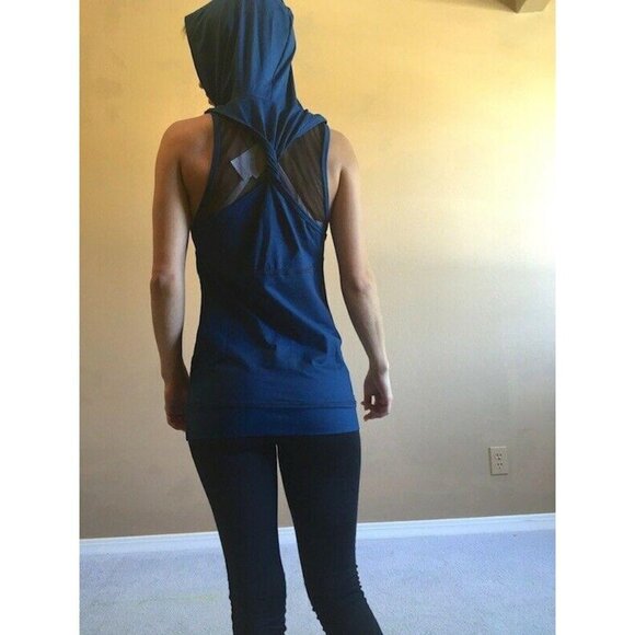 ALALA Twist Back Shirt Hooded Size Small FE1 - Picture 2 of 7